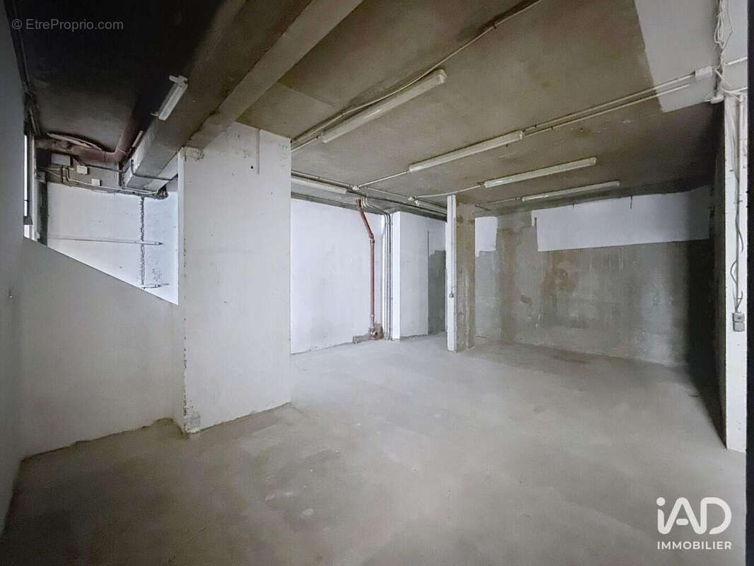 Photo 5 - Commerce à PARIS-18E