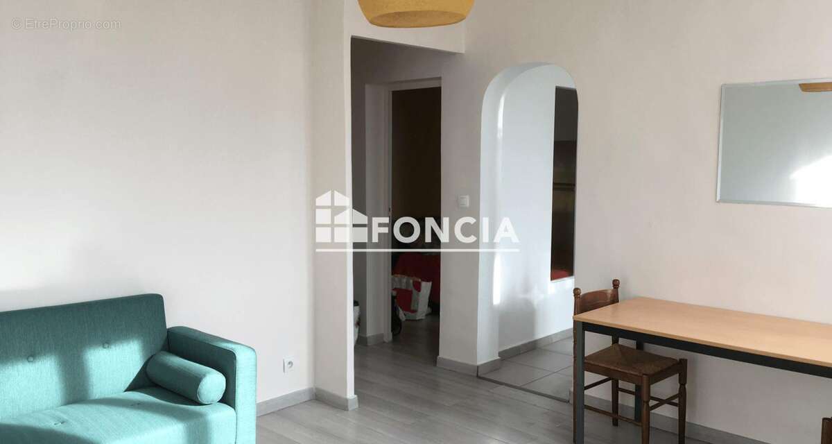 Secteur Saint-Lazare - T2  très bon état - Parfait investisseur 10% - photo 5