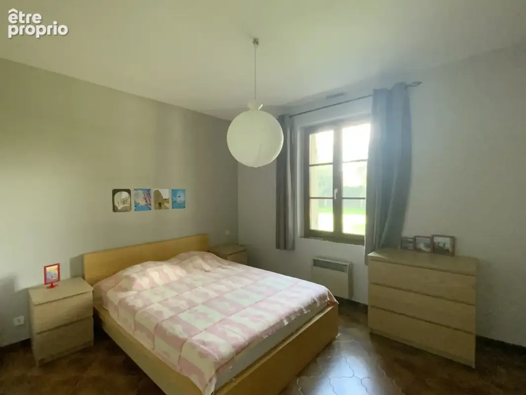 Exclusif,dans un village recherché, maison en pierre avec appartement indépendant sur un terrain de 2167 m2 et - photo 21