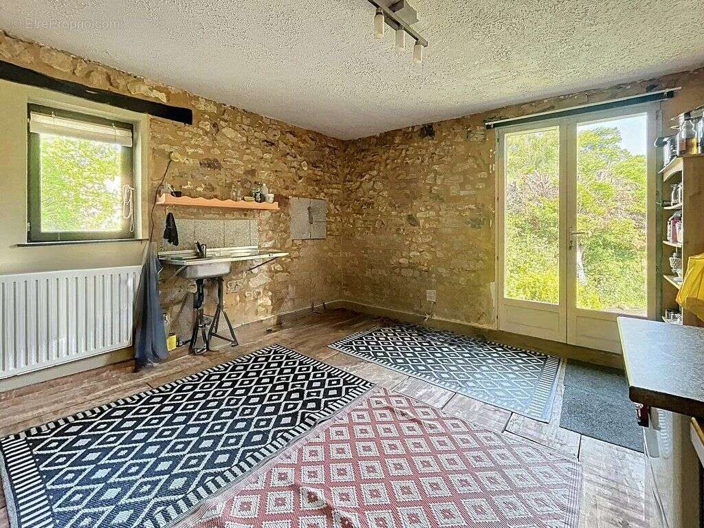 Appartement à LARZAC