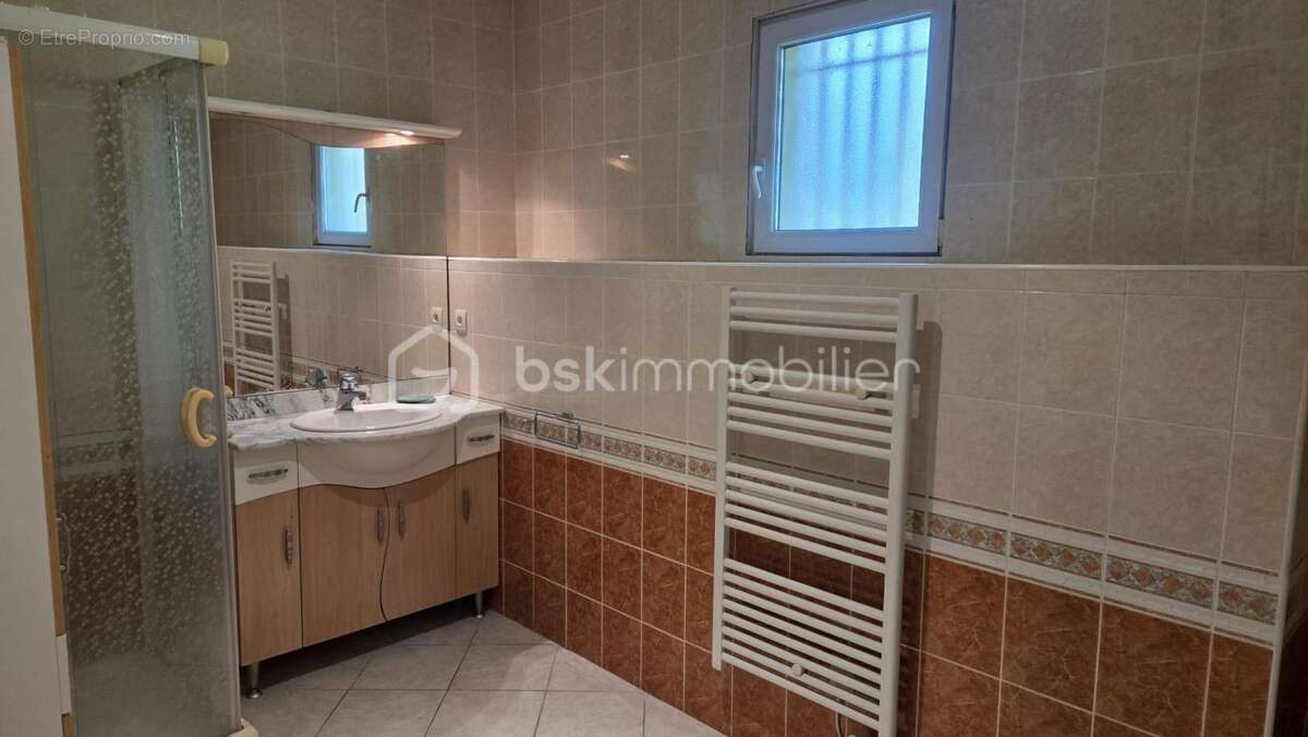 Maison à VILLEURBANNE