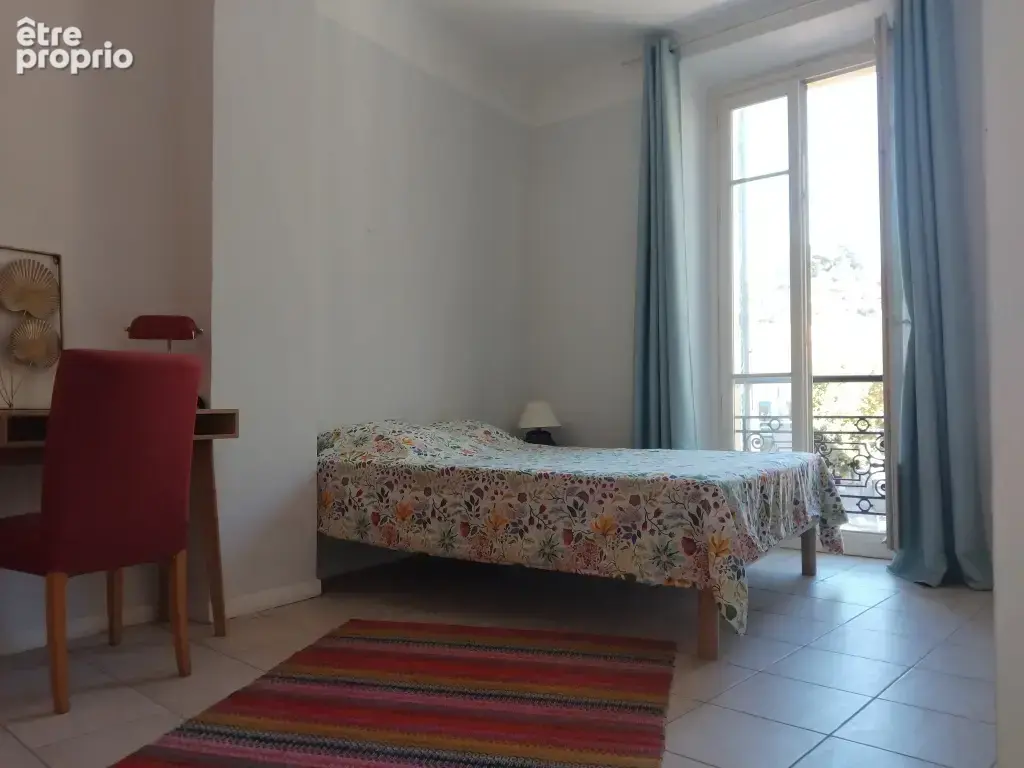 Grand t2 vue degagee place clemenceau - photo 6