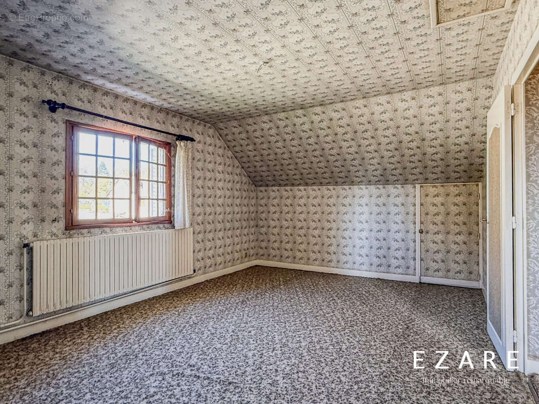 Etat actuel de la chambre d'enfant  - Maison à BEAUNE