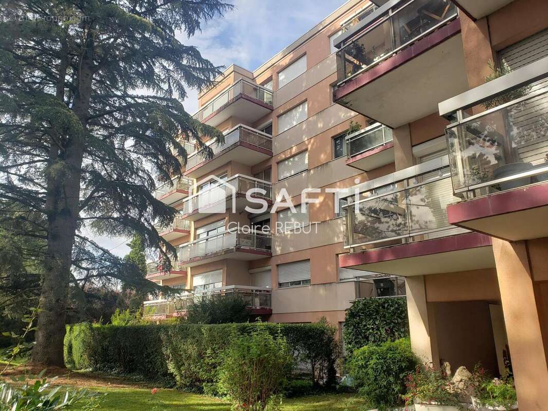 Photo 9 - Appartement à LES PAVILLONS-SOUS-BOIS