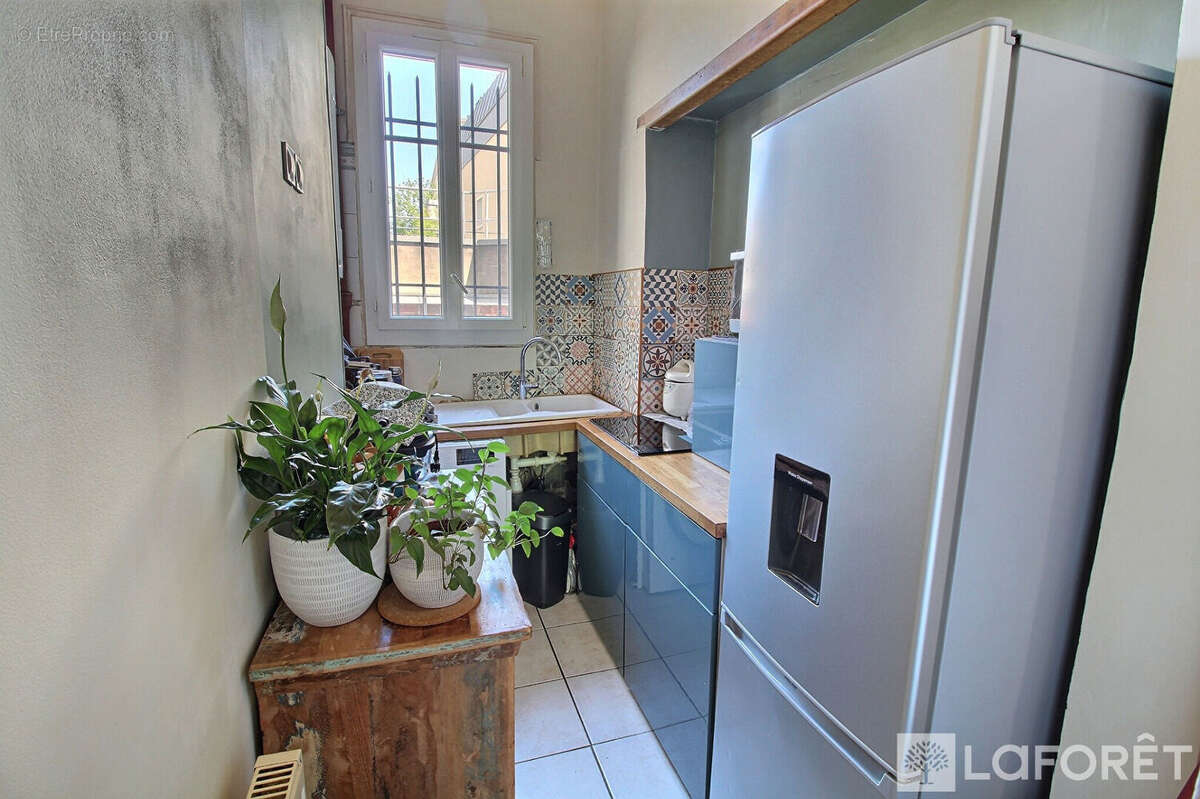 Appartement à LA GARENNE-COLOMBES