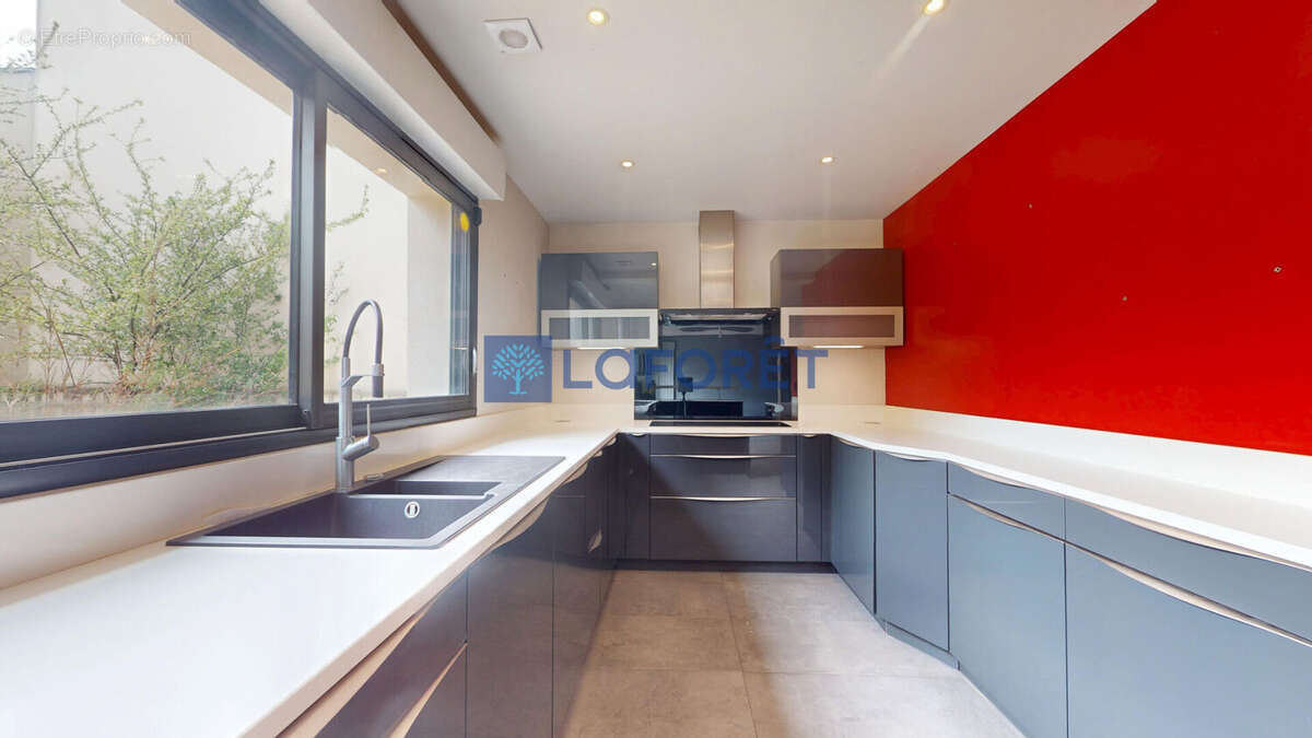 Maison à PARAY-VIEILLE-POSTE