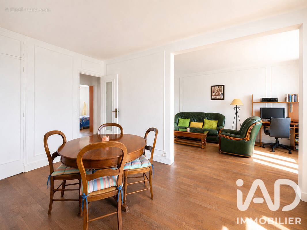 Photo 1 - Appartement à MONTROUGE