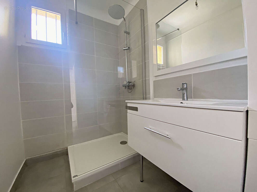 Maison à SAINT-CANNAT