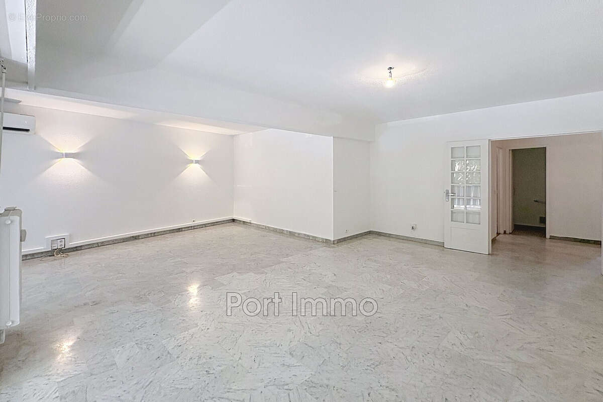 Appartement 94 m² à Cagnes-Sur-Mer  - photo 3