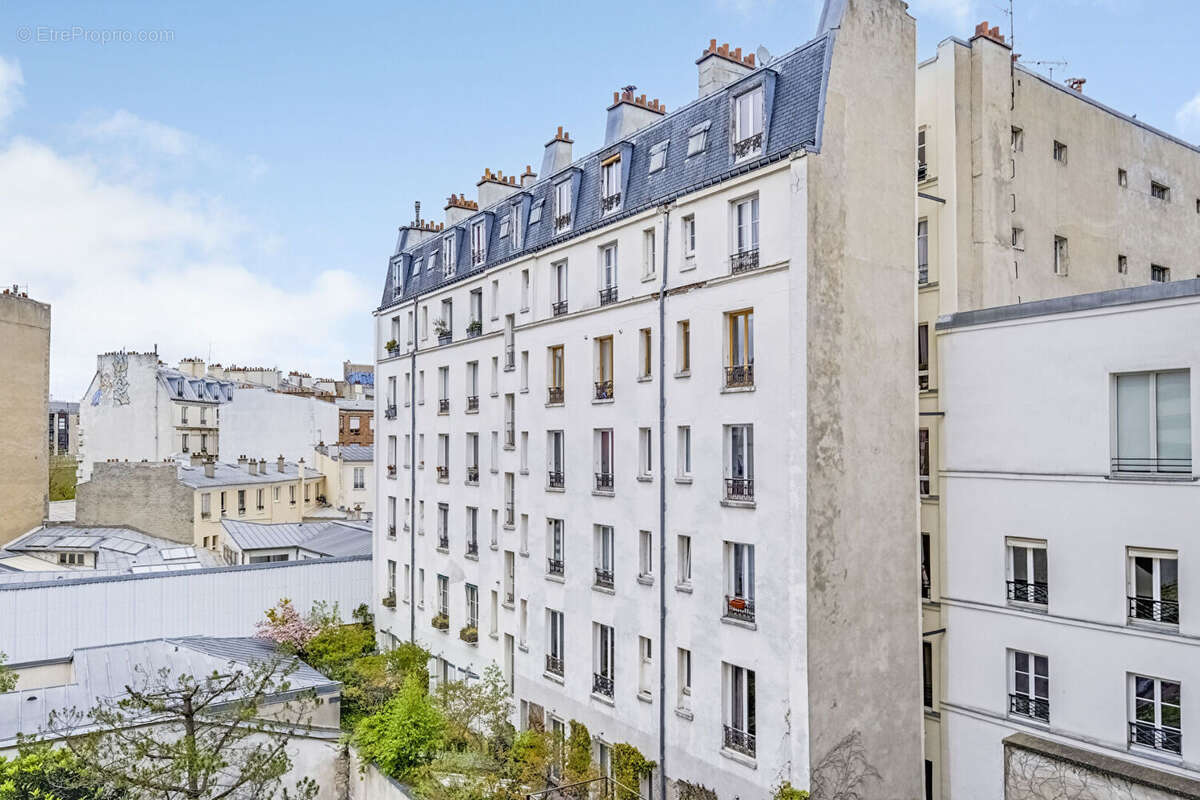 Appartement à PARIS-10E