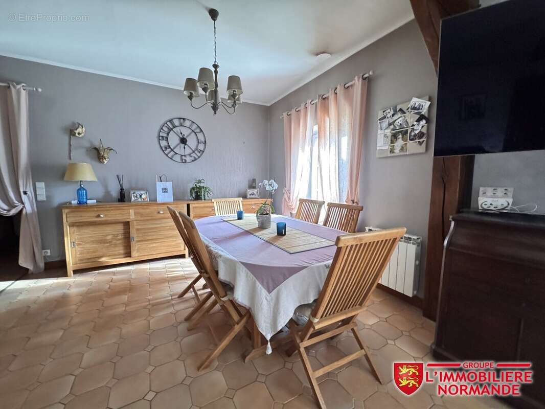 Maison à SAINT-MARCEL