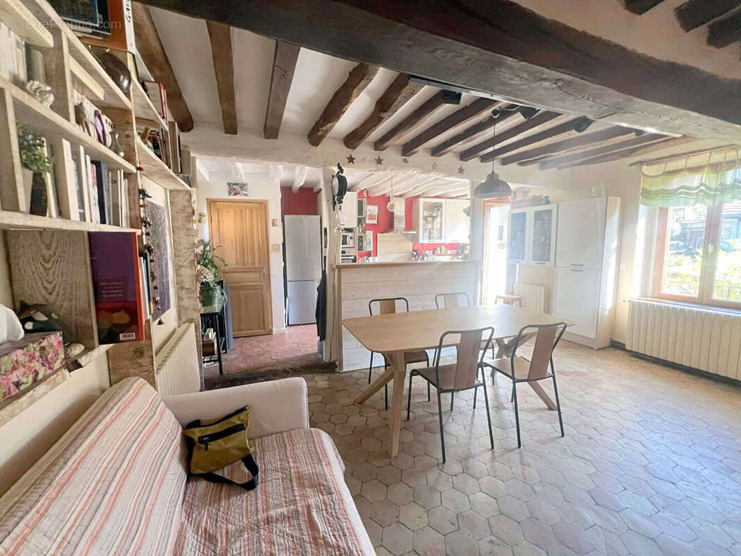 Maison à CHAUMONT-EN-VEXIN