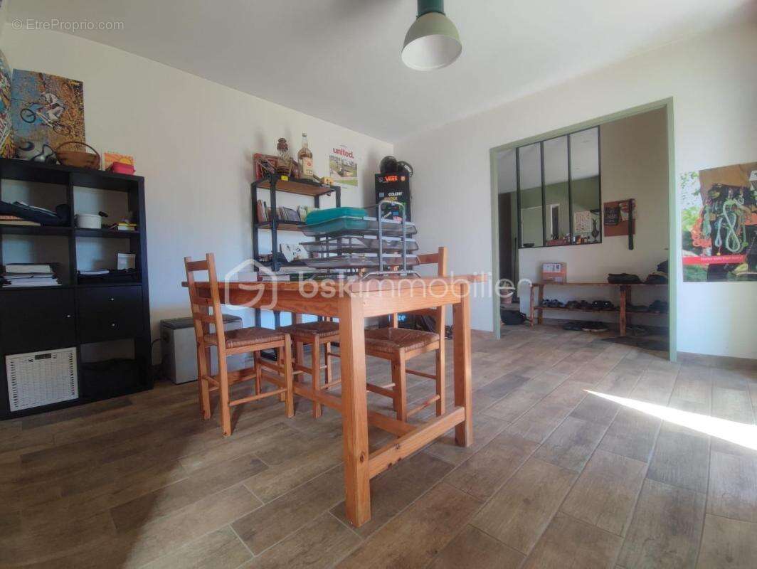 Maison rénovée avec terrain personnalisable – Jusqu'à 1,18 hectare disponible - photo 8