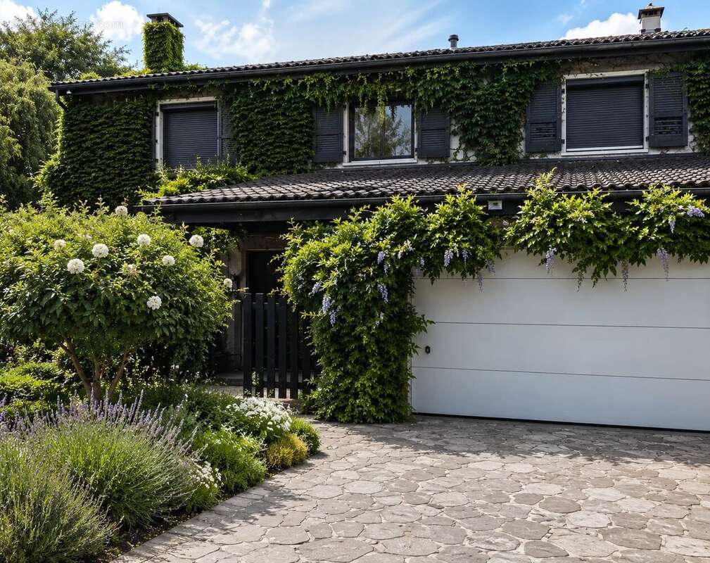 Maison à BUC