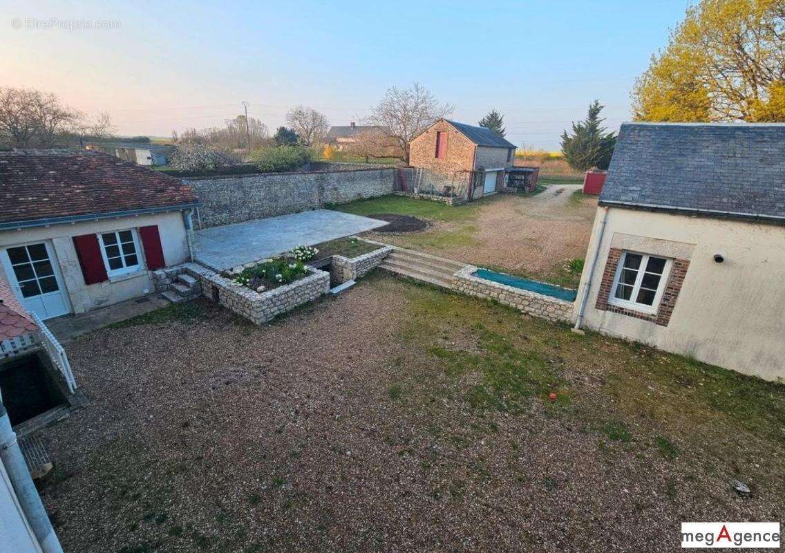 Maison à CLOYES-SUR-LE-LOIR