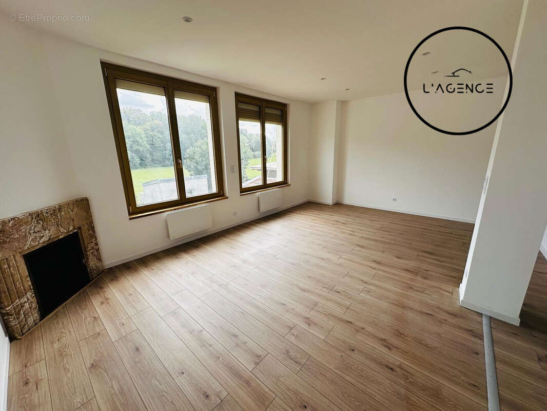 Maison à JARVILLE-LA-MALGRANGE