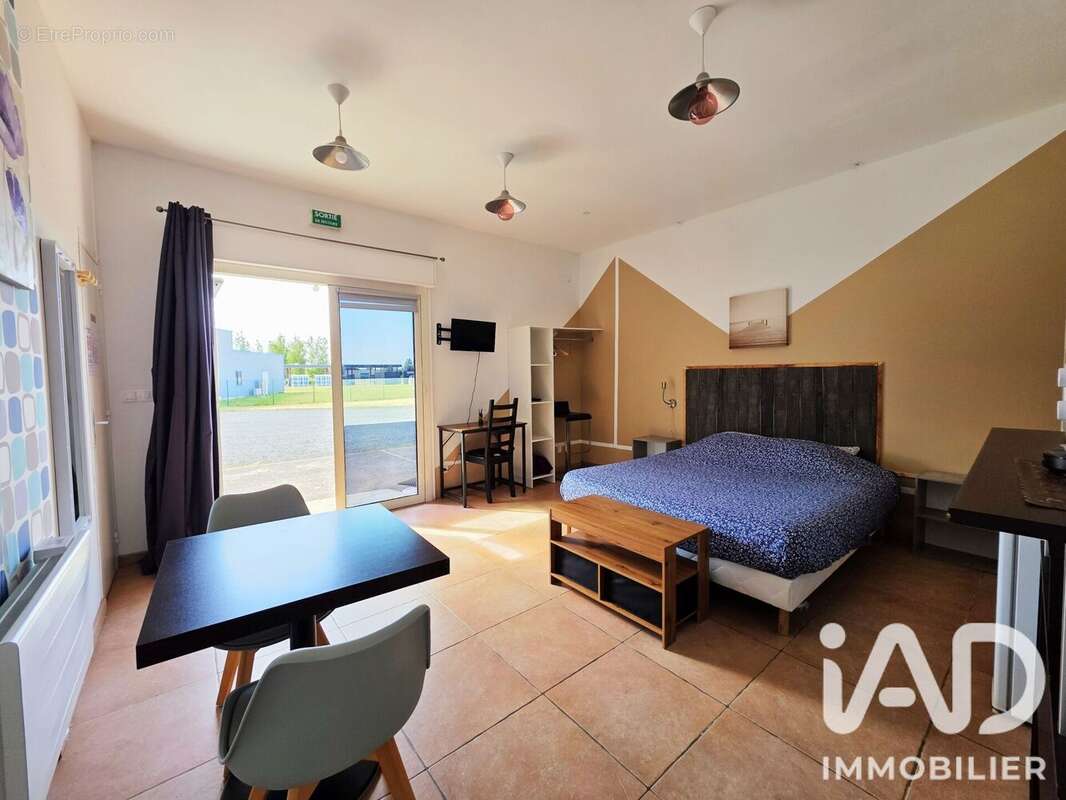Commerce 218 m² à Ablis  - photo 7
