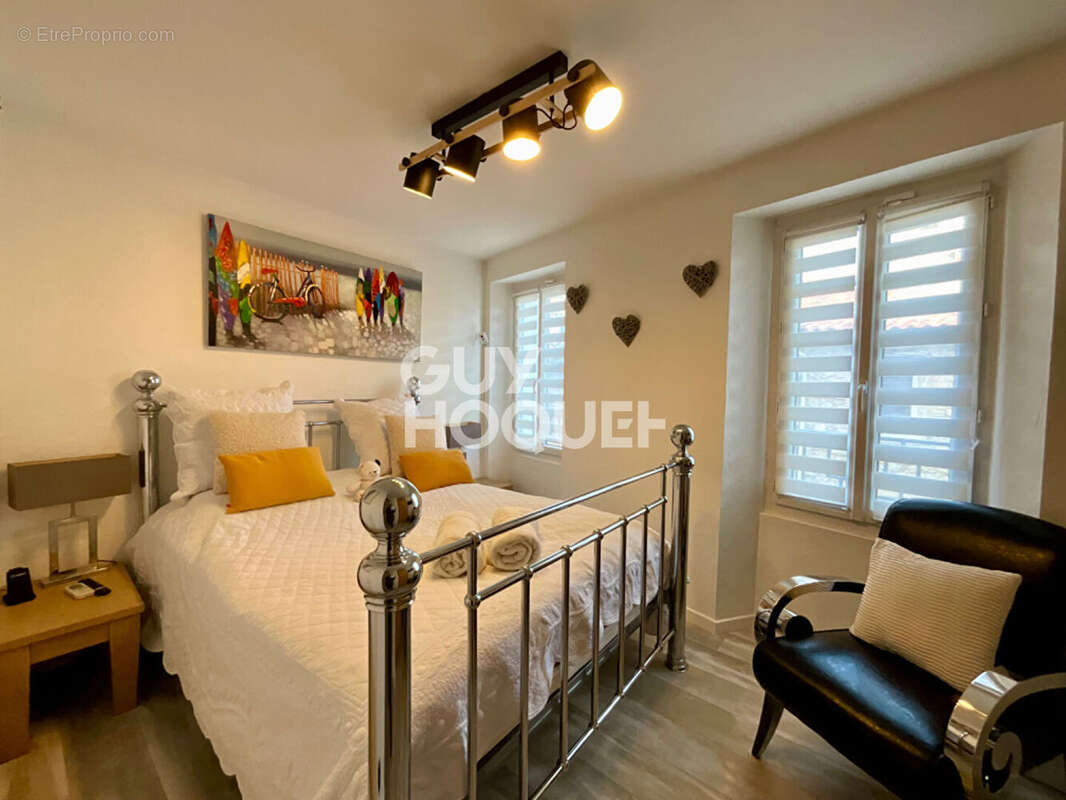 Maison à PLAN-DE-LA-TOUR