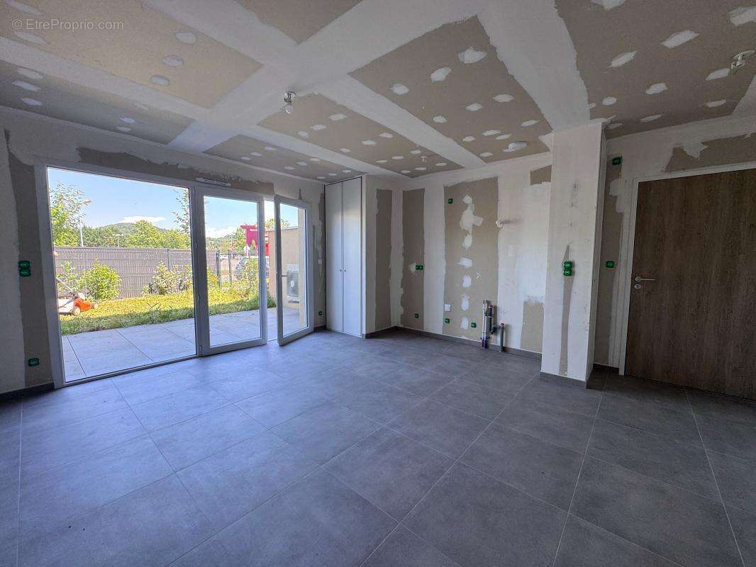 Appartement à VILLEMOIRIEU