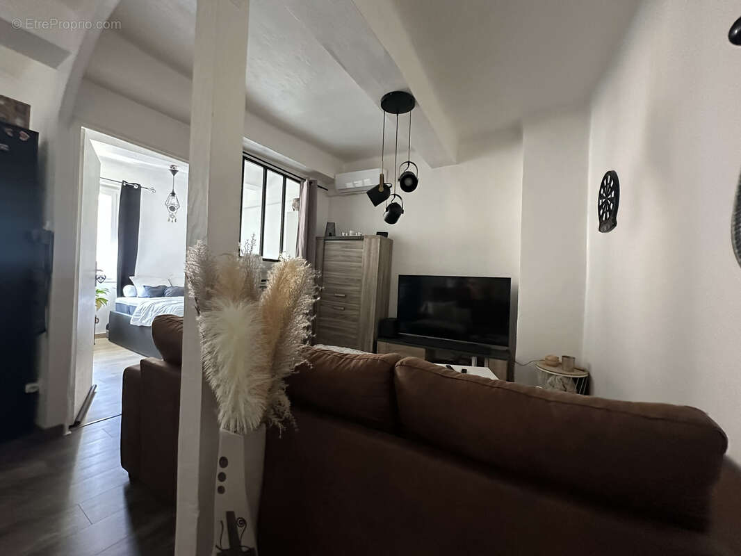 Appartement à PUGET-SUR-ARGENS