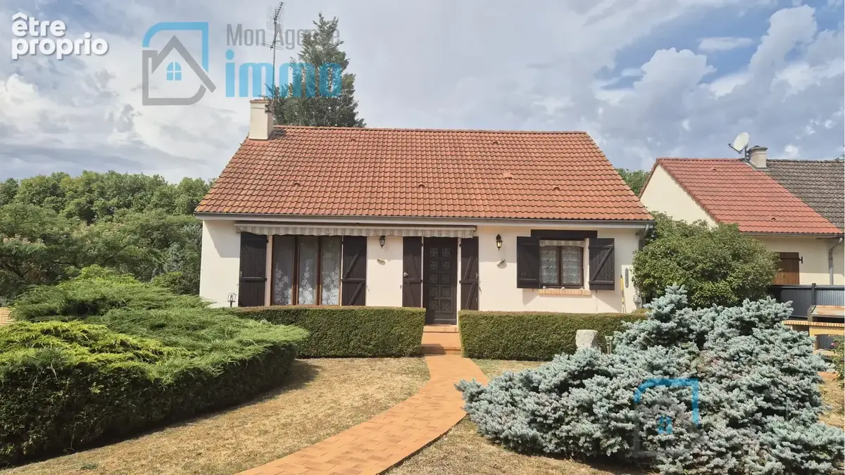 Photo Maison à Mehun-Sur-Yevre au prix de 213 000€
