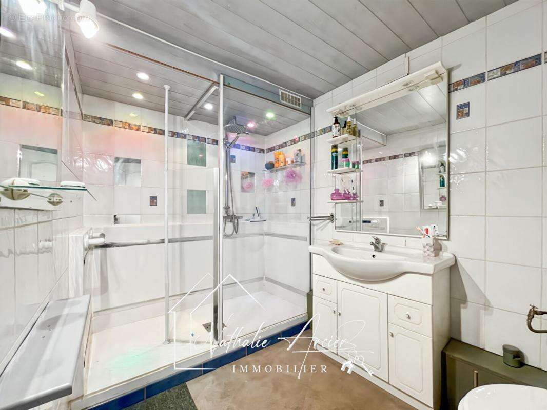 Maison à VERRERIES-DE-MOUSSANS