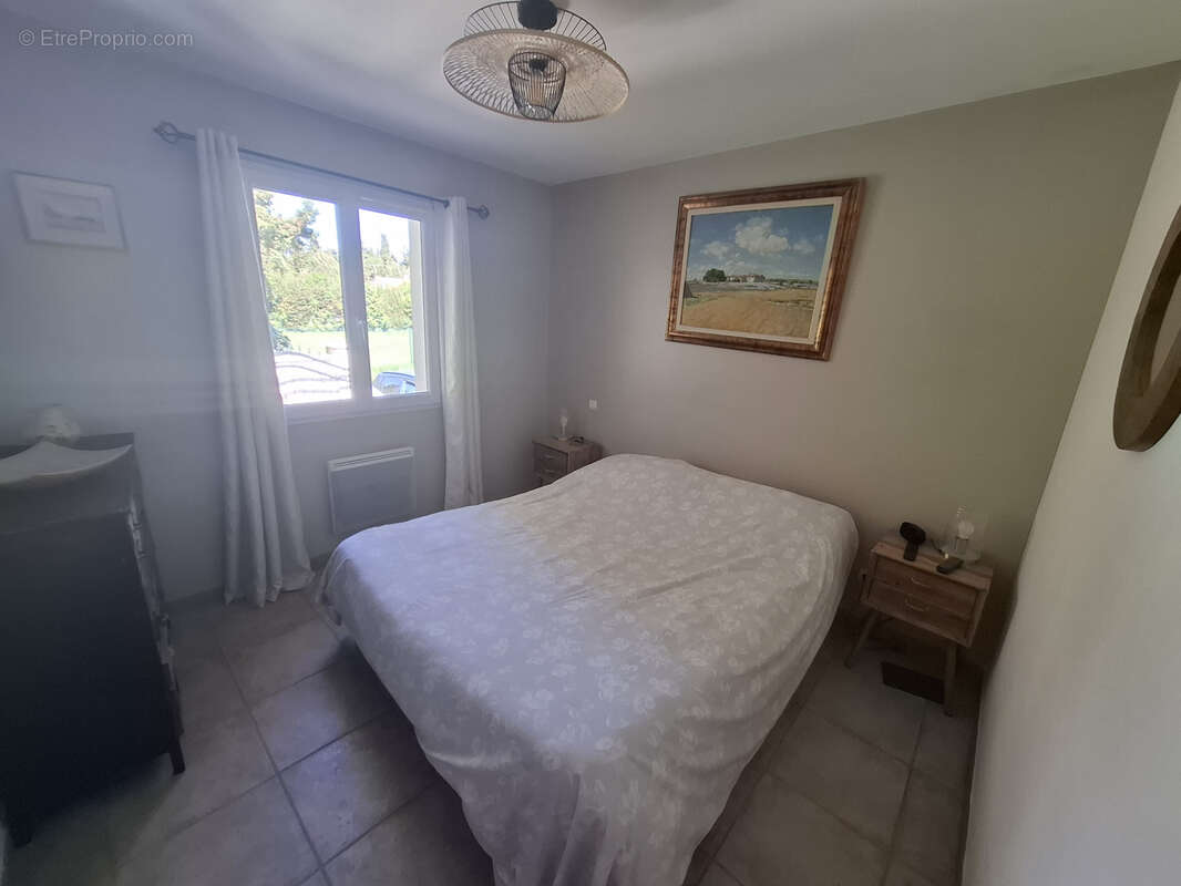 Maison à FONTVIEILLE