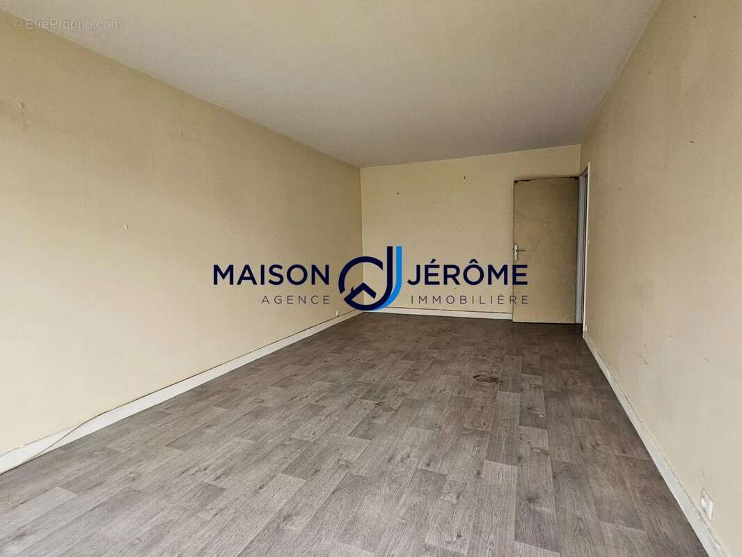 Appartement à CLICHY