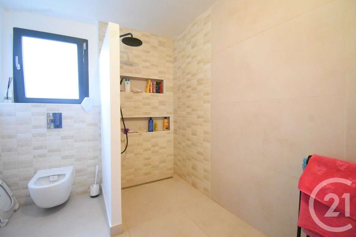Maison 131 m² à Abrest  - photo 7