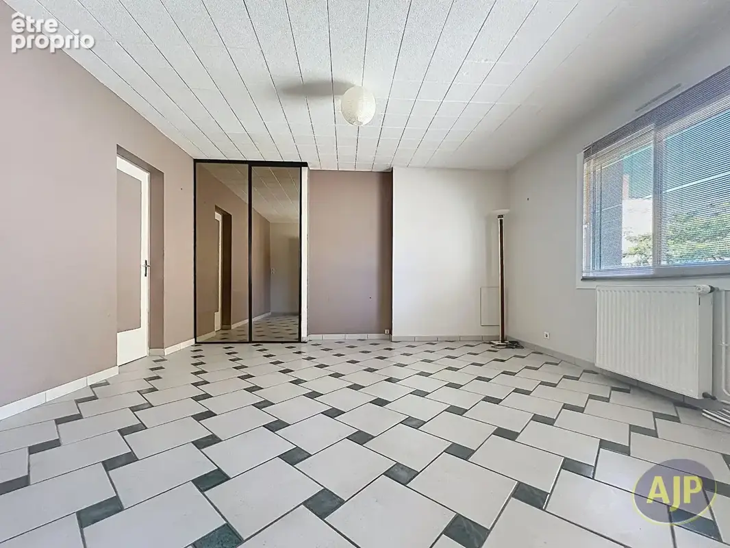 Maison 8 pièces 230 m² à vendre à Segre (49500) - photo 13