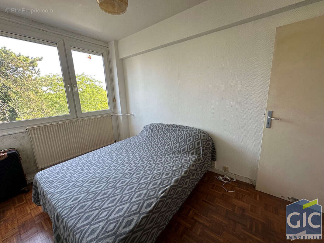 Rive droite 3pp avec balcon - photo 10