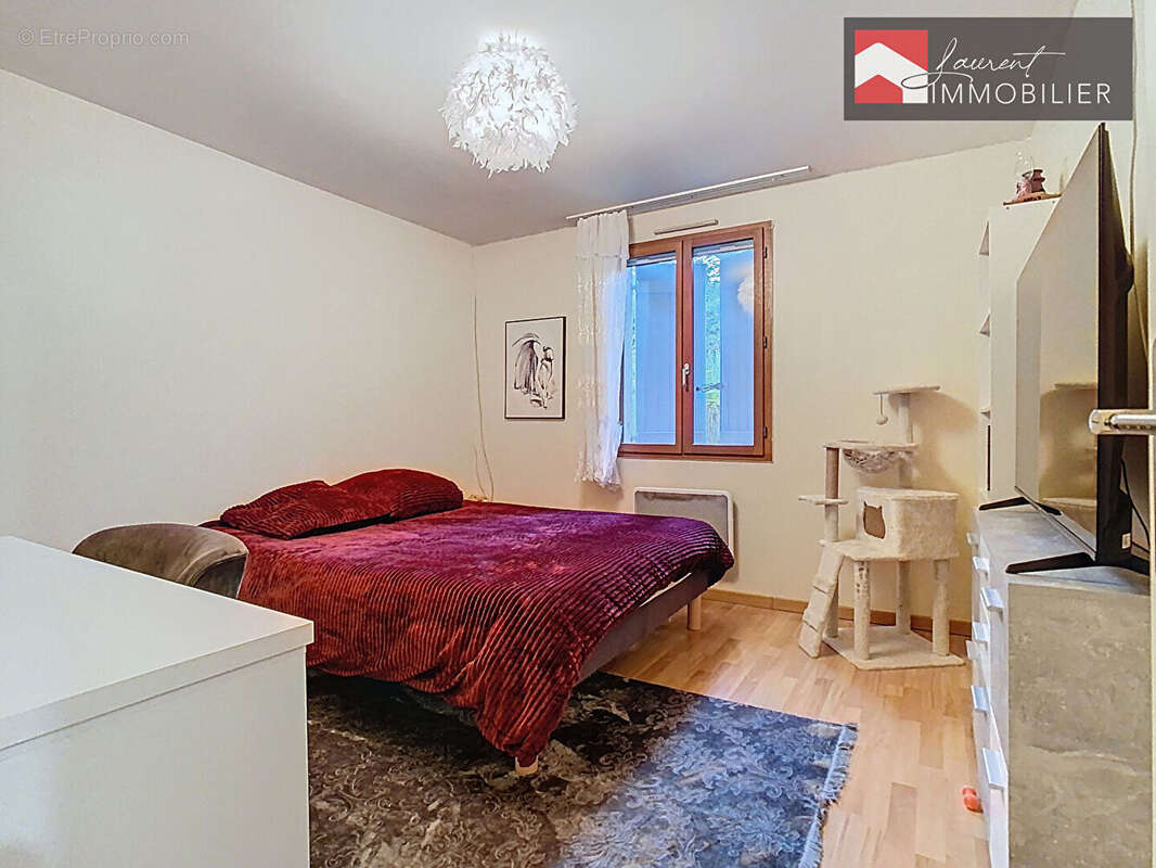 Villa de plain pied, 4 chambres, double garage - 01190 GORREVOD - photo 9
