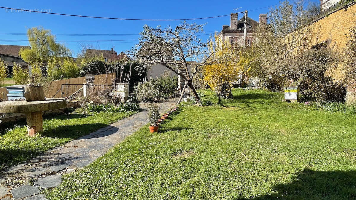 Maison à CONCHES-EN-OUCHE