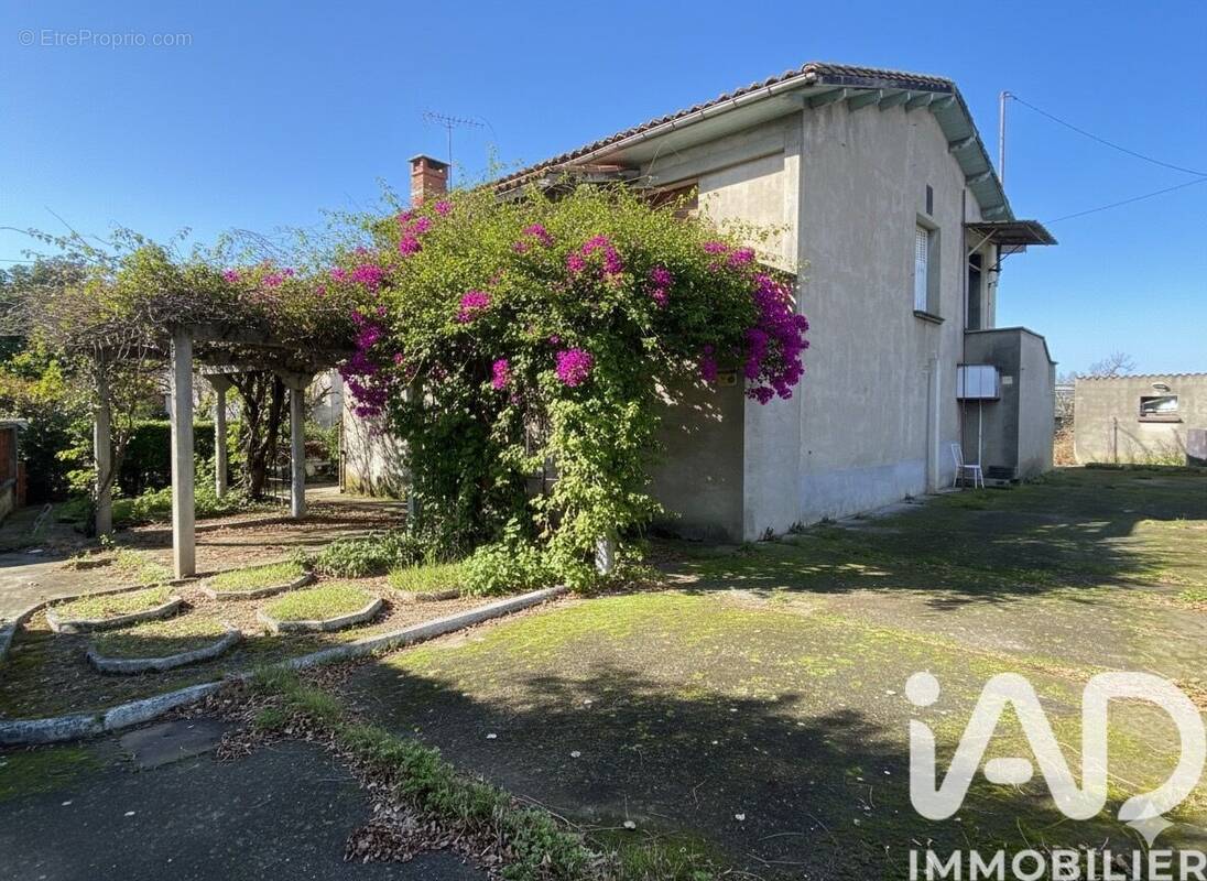 Photo 1 - Maison à AUCAMVILLE