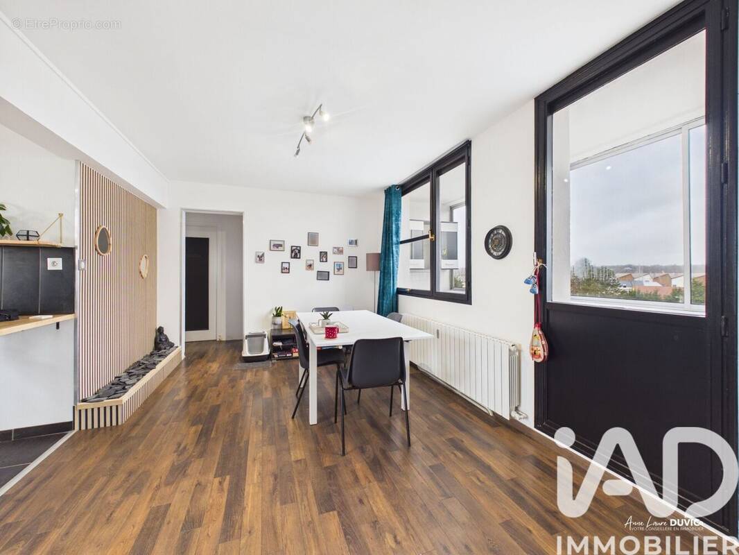 Photo 1 - Appartement à GOLBEY