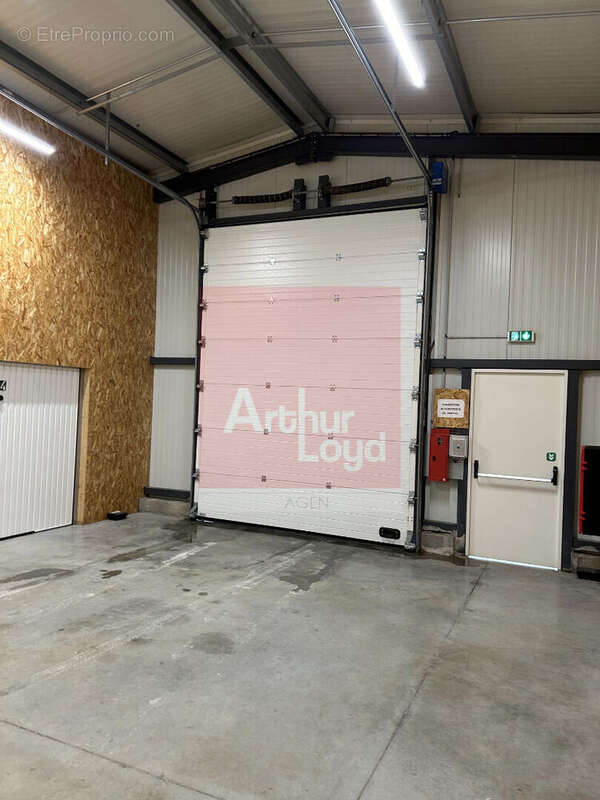 Commerce à SAINTE-LIVRADE-SUR-LOT