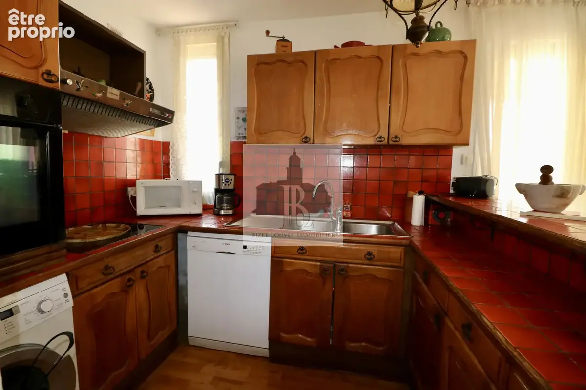 Rare à Saint-Tropez - Emplacement d'exception pour cet appartement avec terrasses et garage, piscine - photo 6