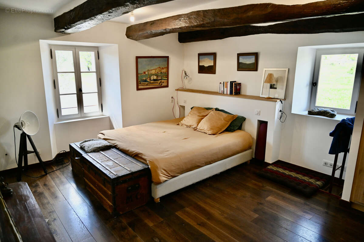 Maison à FORCALQUIER