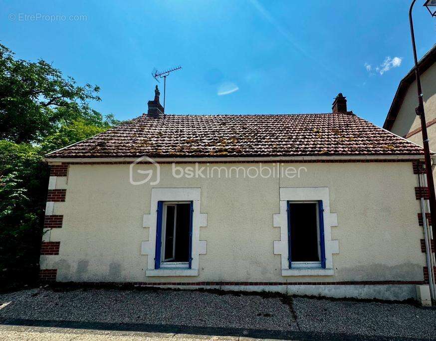 Maison de village avec jardin et garage : un fort potentiel à petit prix - photo 5