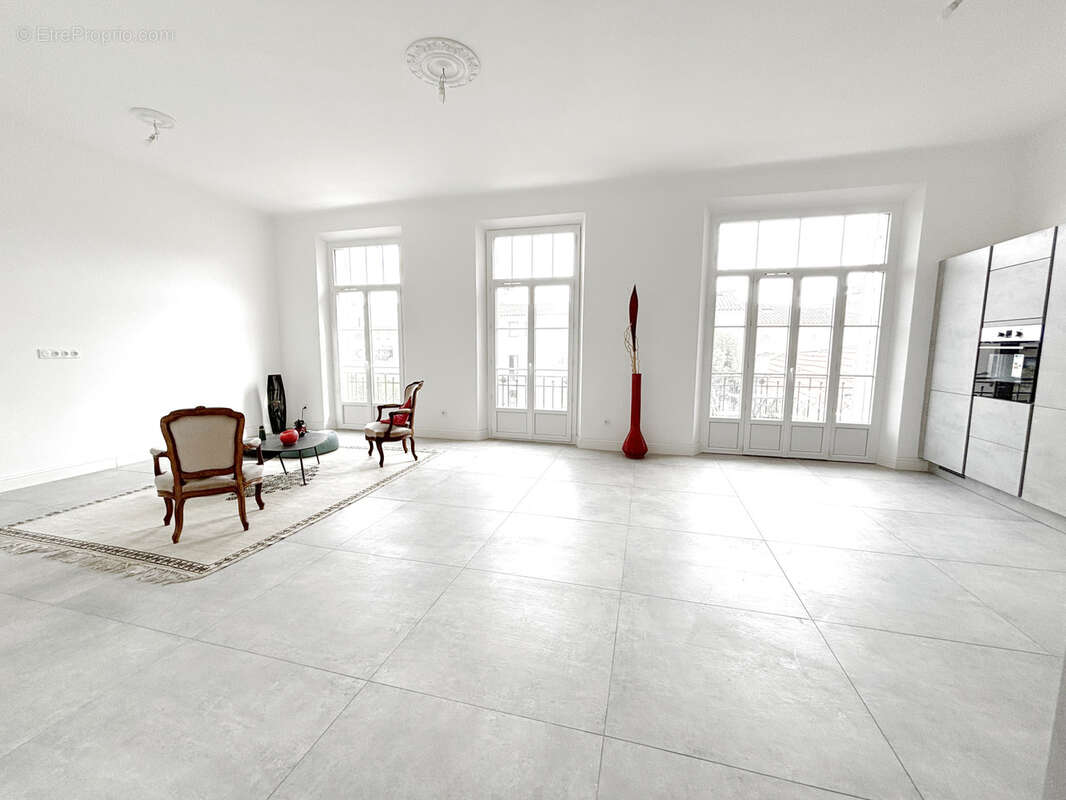 Appartement à HYERES