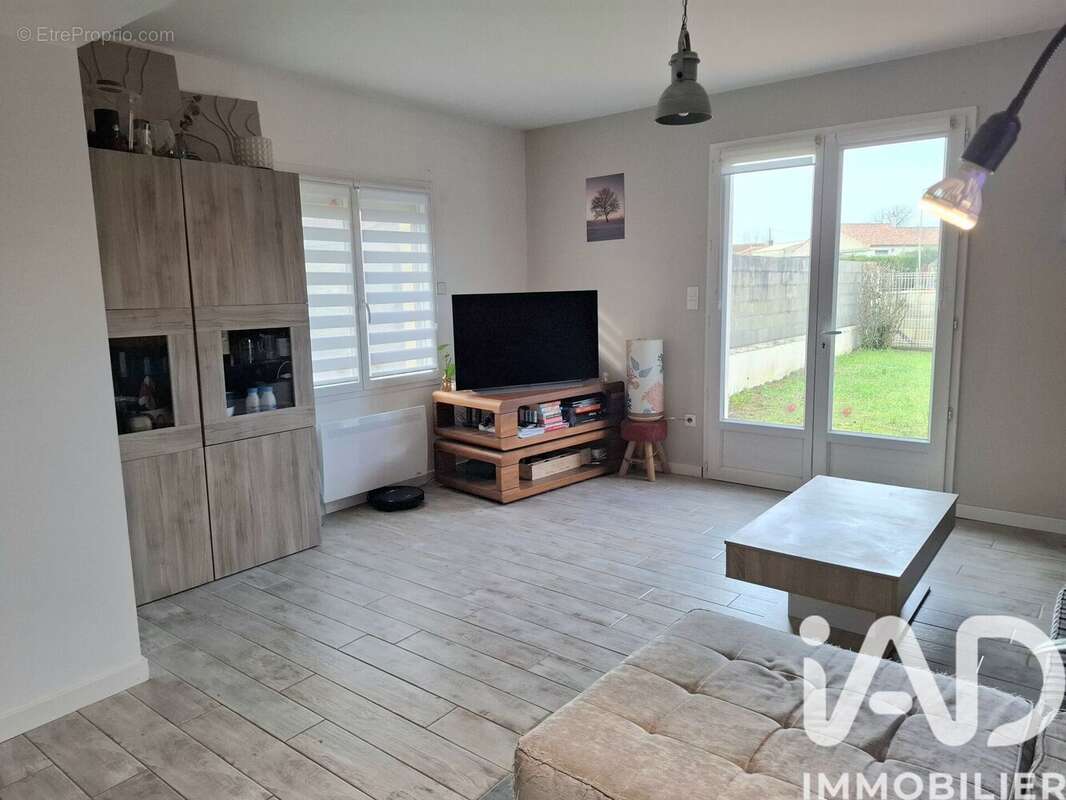 Photo 6 - Maison à SAINT-JUST-LUZAC