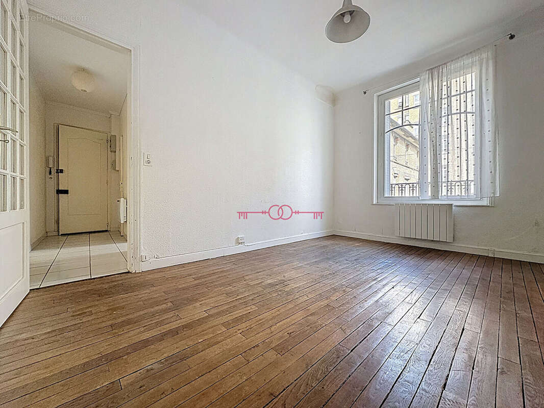 A vendre - exclusivite - appartement type 2 hyper centre - photo 6
