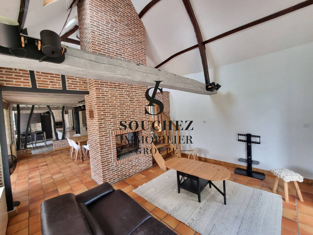 Maison 165 m² à Acq  - photo 6