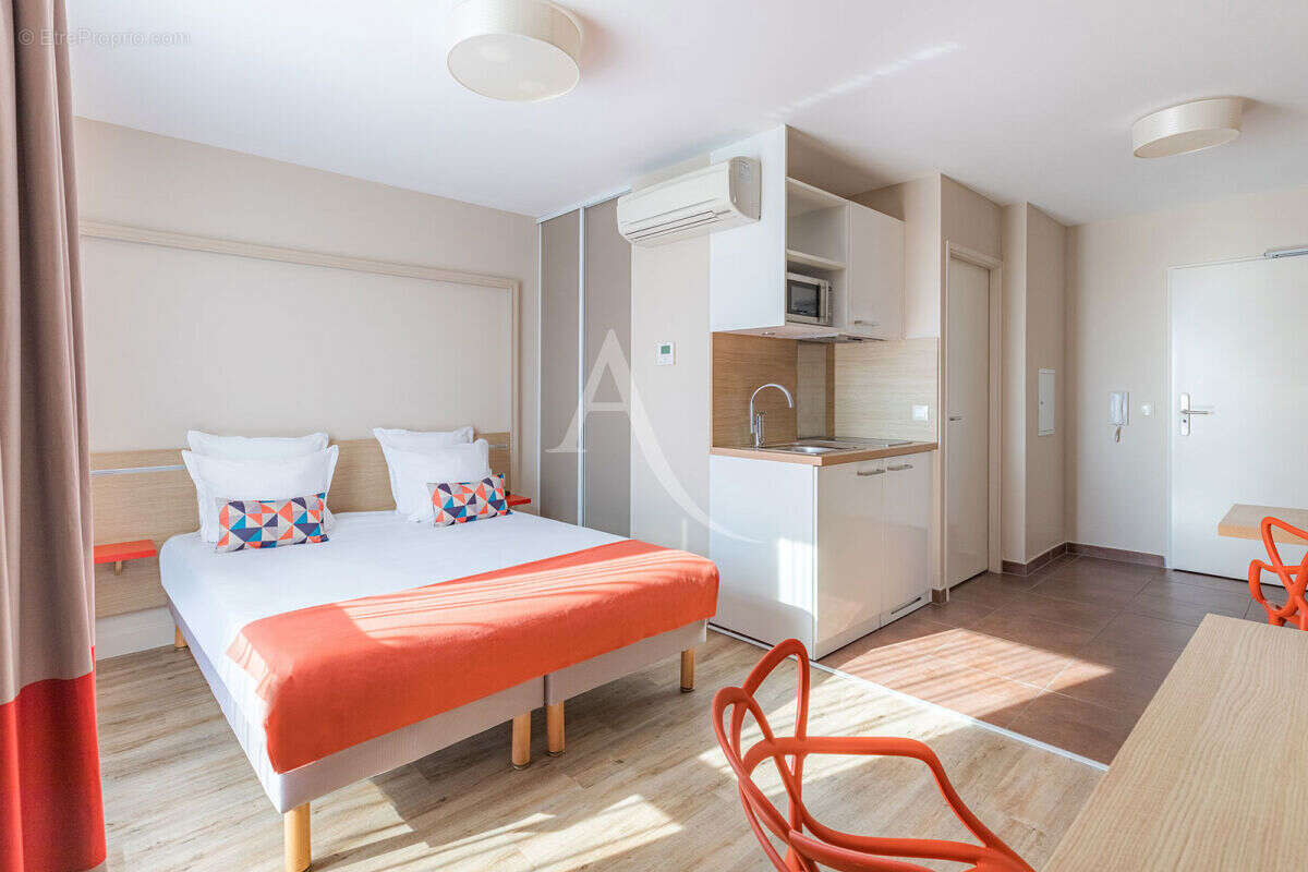 A VENDRE POUR INVESTISSEMENT LMNP: Appartement 2 pièces de 20.05 m2 à Bordeaux - photo 2