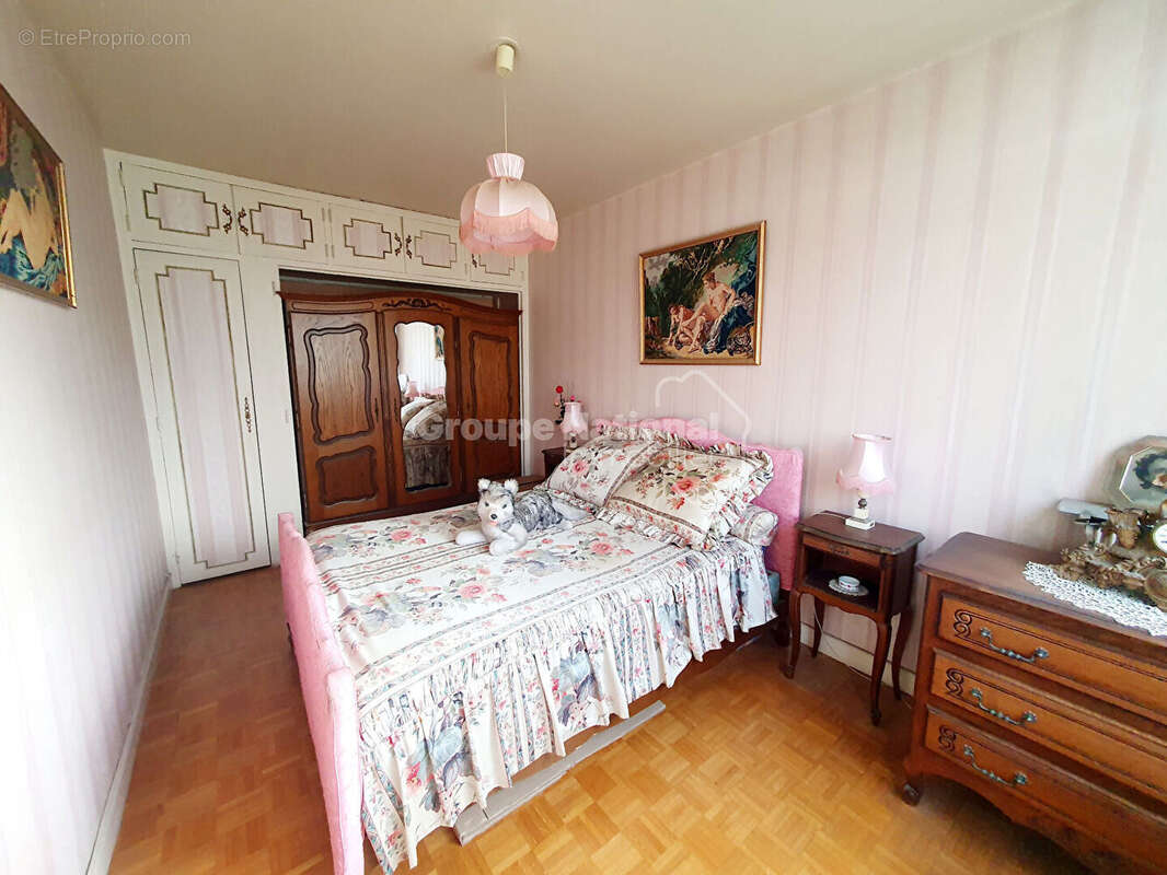 Appartement à BEAUCHAMP