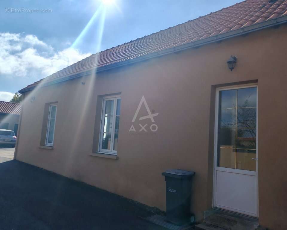 Maison à LE LOROUX-BOTTEREAU