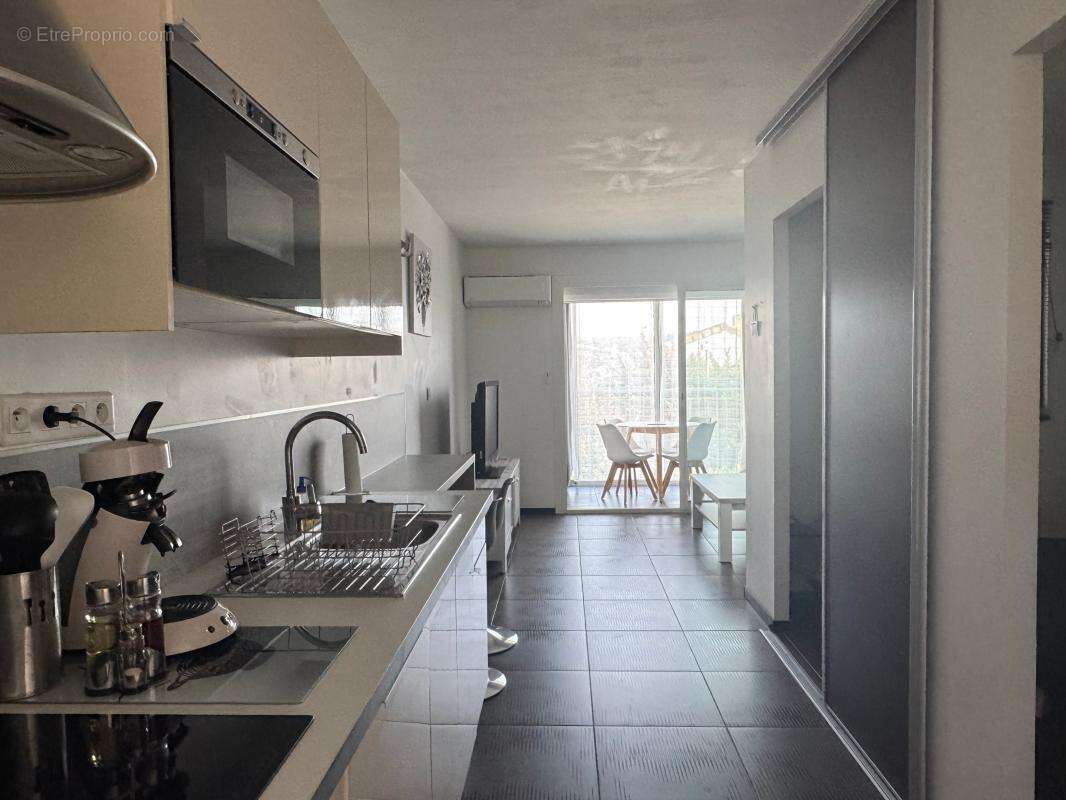 Appartement à SIX-FOURS-LES-PLAGES