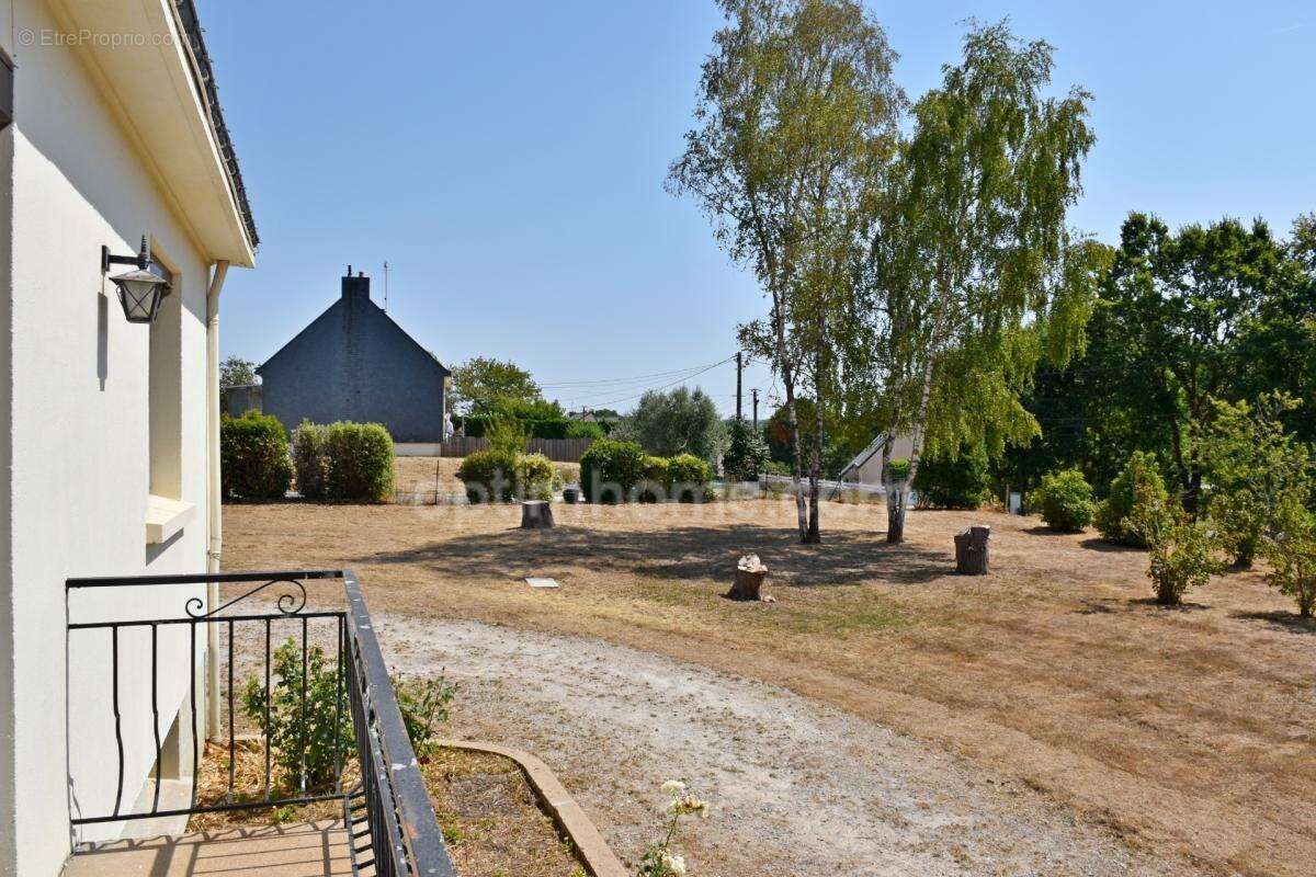 MISSIRIAC – Maison familiale 4 chambres, sous-sol complet et hangar - photo 15