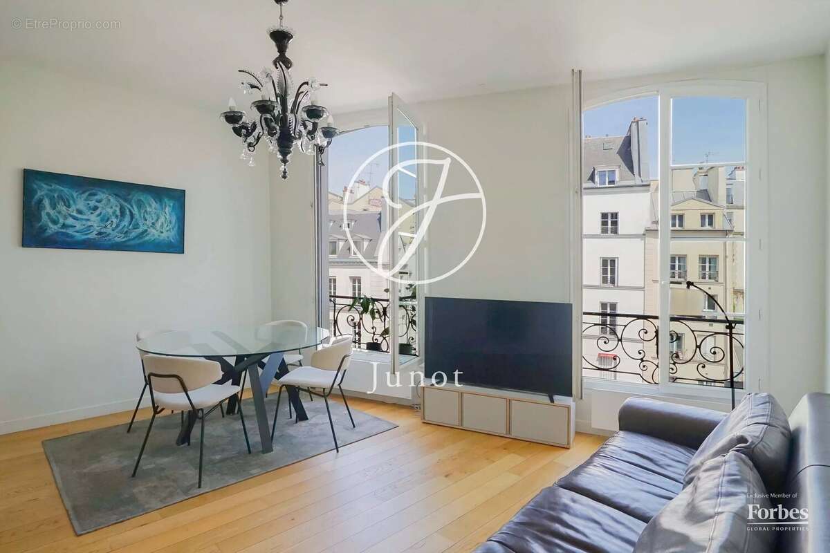 Appartement à PARIS-4E