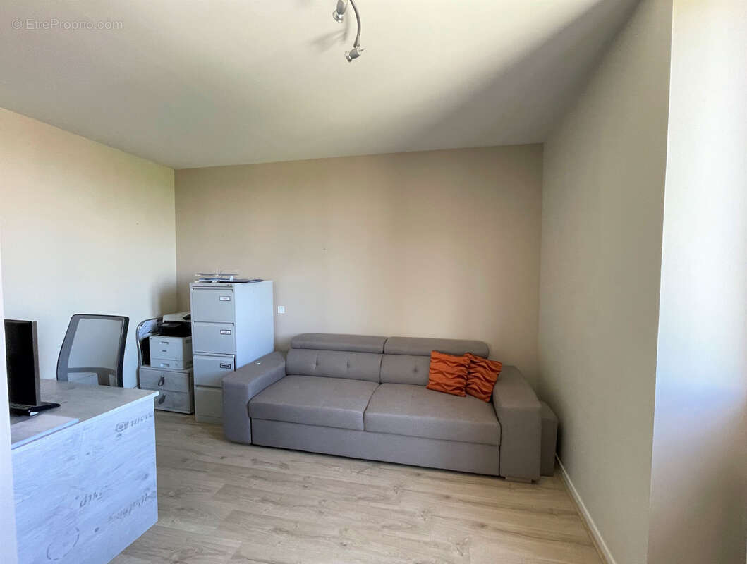 Maison à LA TOUR-DU-CRIEU